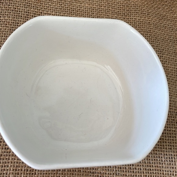 Floral pattern Japanese style rice bowls set of 4 white & brown colors - Picture 3 of 3